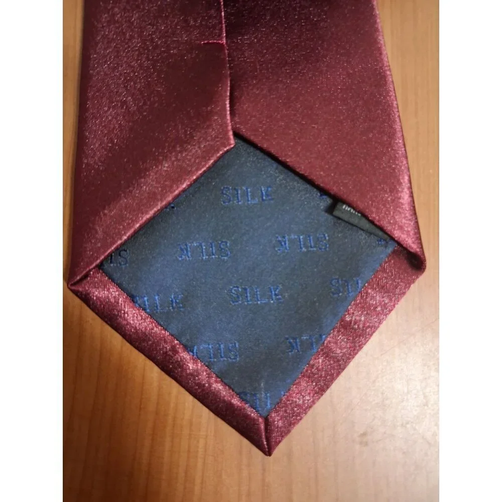 D. Berite Silk Tie Solid Red Men's